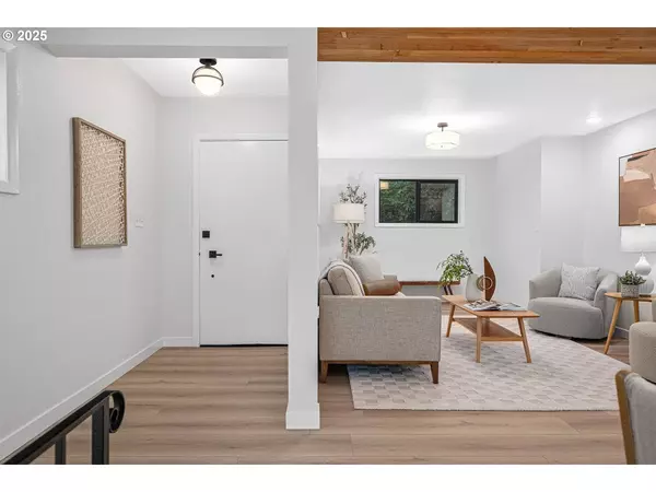 5160 SW CUSTER ST, Portland, OR 97219