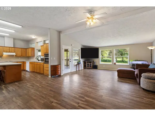 9405 NE 349TH ST, La Center, WA 98629