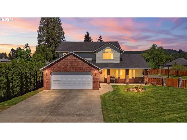 406 E VALLEY ST, Yacolt, WA 98675