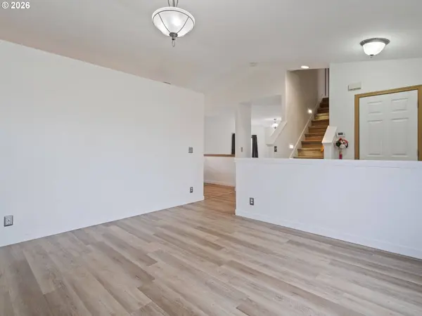 730 BOZARTH AVE, Woodland, WA 98674