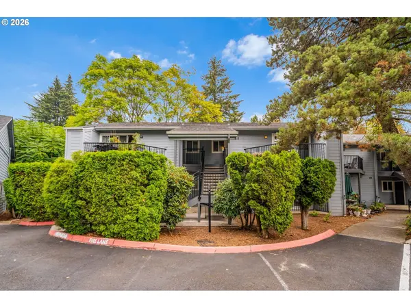 1040 COLUMBIA RIDGE DR #22