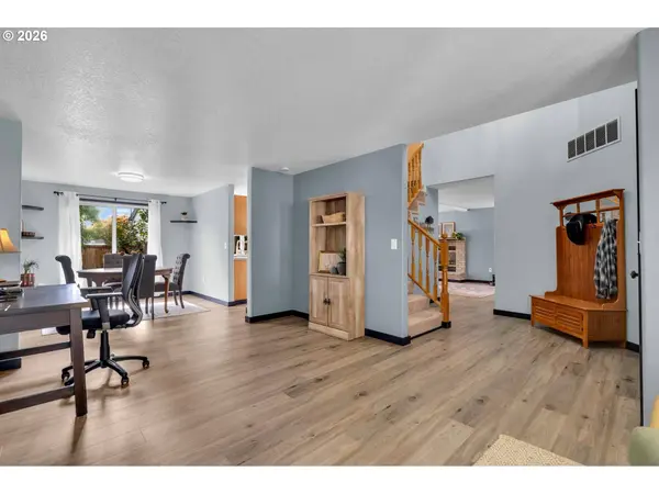 16401 NE 75TH CIR, Vancouver, WA 98682