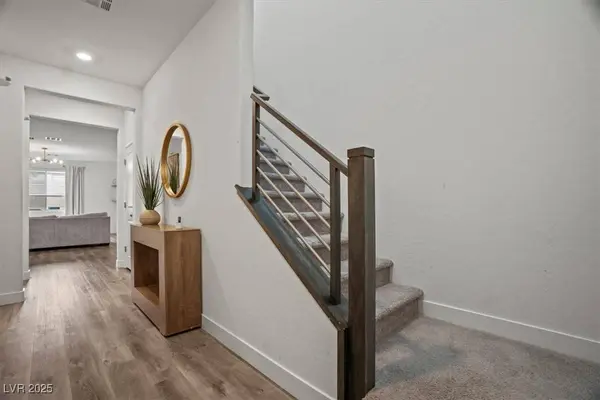 2528 Stanhurst AVE, North Las Vegas, NV 89081