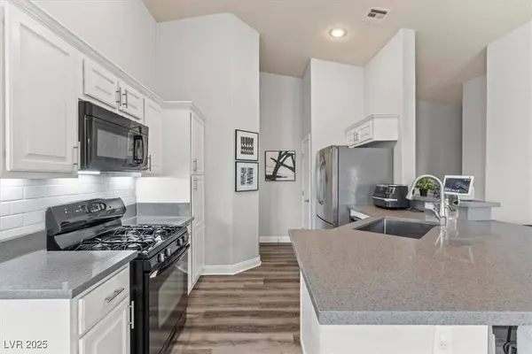 8735 Traveling Breeze AVE #101, Las Vegas, NV 89178
