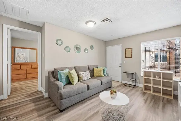 3907 Visby LN, Las Vegas, NV 89119