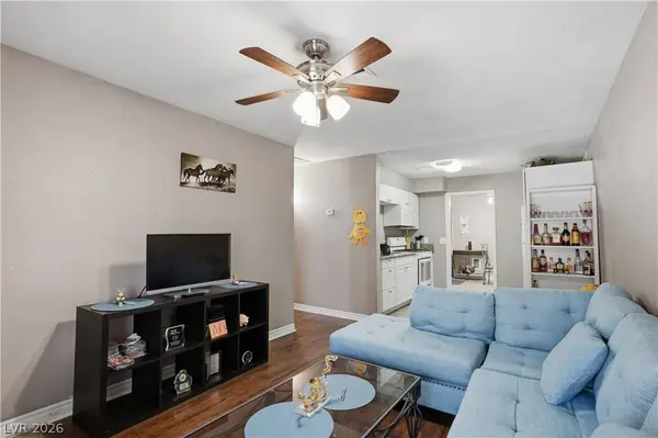 3936 Voxna ST, Las Vegas, NV 89119