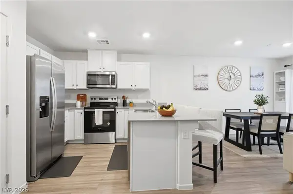 4597 Honey Hills AVE, Las Vegas, NV 89141