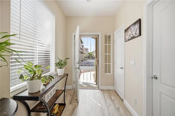 10876 Avenzano ST, Las Vegas, NV 89141