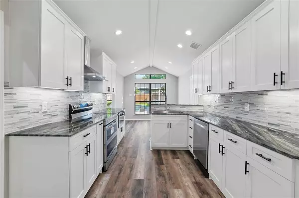 712 Stillwater Drive, Rockwall, TX 75087