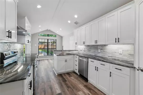 712 Stillwater Drive, Rockwall, TX 75087