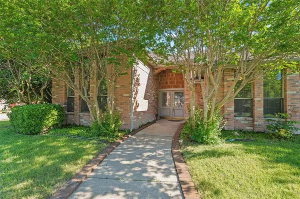 712 Stillwater Drive, Rockwall, TX 75087