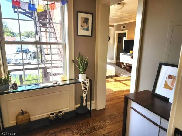 12 Elm St #2B, Morristown Town, NJ 07960