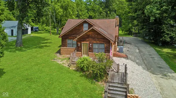 924 W 3rd ST, Connersville, IN 47331