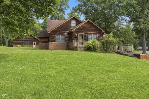 924 W 3rd ST, Connersville, IN 47331