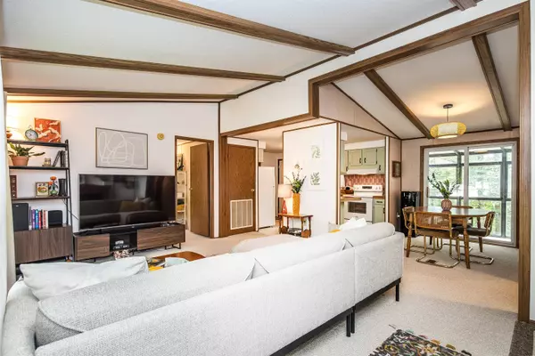 374 Winhall Hollow RD, Winhall, VT 05340