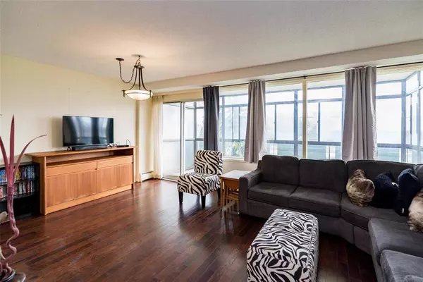 1305 Grant AVE, Winnipeg, MB R3M 1Z7