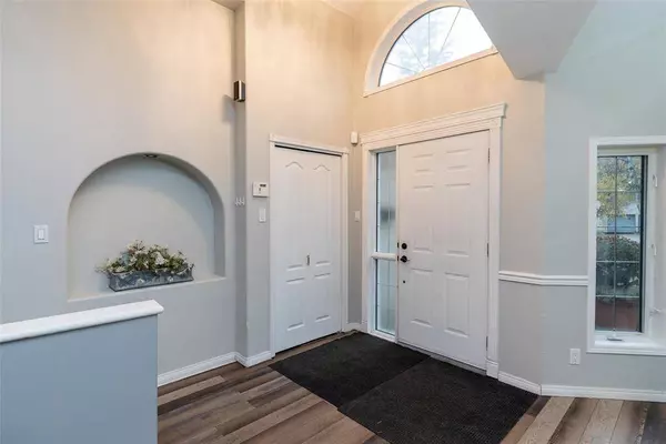 105 Vanscoy RD, Winnipeg, MB R3R 1H4