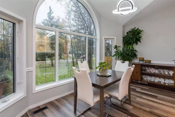 105 Vanscoy RD, Winnipeg, MB R3R 1H4