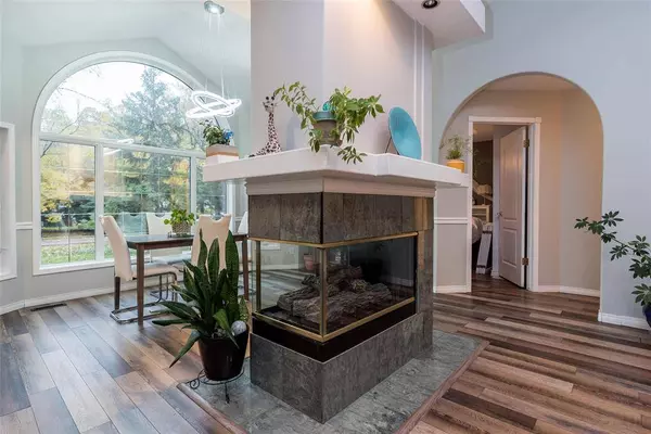 105 Vanscoy RD, Winnipeg, MB R3R 1H4