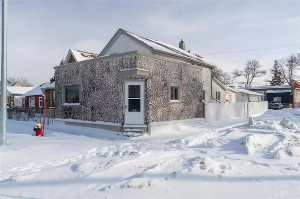 774 Weatherdon AVE, Winnipeg, MB R3M 1B7