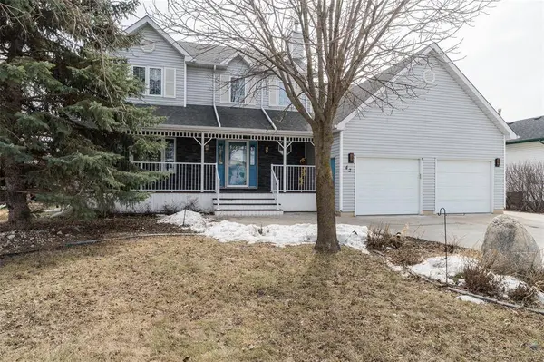 42 Procure DR, Stonewall, MB R0C 2Z0