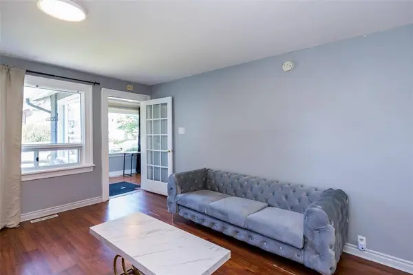 271 Glenwood CRES, Winnipeg, MB R2L 1K4