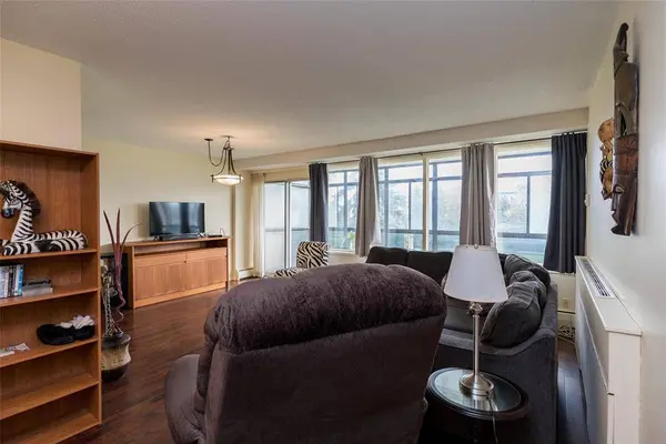 1305 Grant AVE, Winnipeg, MB R3M 1Z7