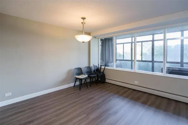 1305 Grant AVE, Winnipeg, MB R3M 1Z7
