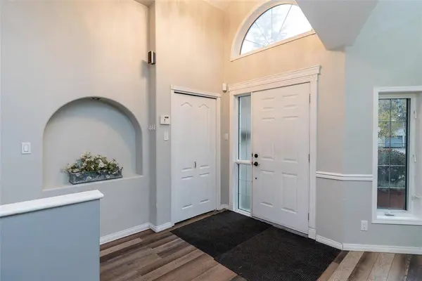 105 Vanscoy RD, Winnipeg, MB R3R 1H4