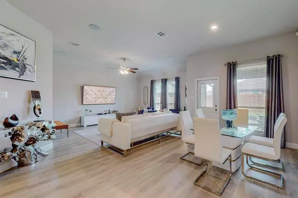 3439 April Breeze Trail, Grand Prairie, TX 76065