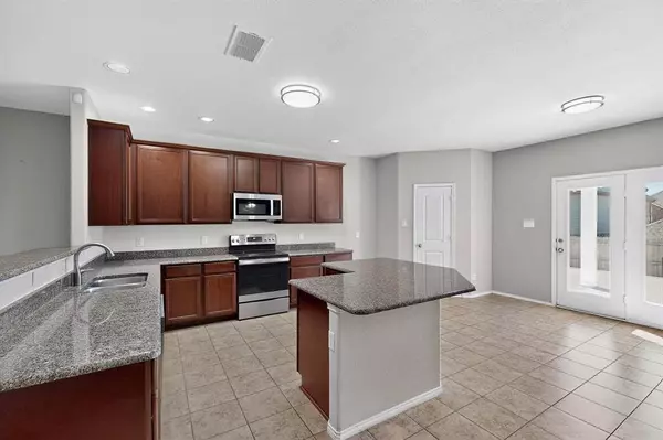 2224 Loreto Drive, Fort Worth, TX 76177