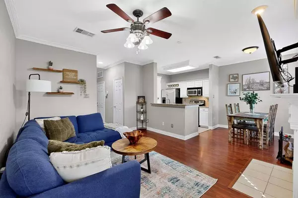 2344 Southcourt Circle, Irving, TX 75038