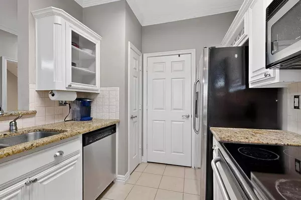 2344 Southcourt Circle, Irving, TX 75038