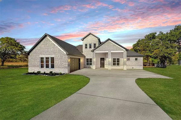 1161 Gonzollas Road, Springtown, TX 76082