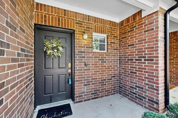 2344 Southcourt Circle, Irving, TX 75038