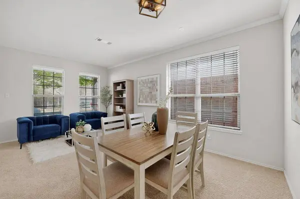 9009 Golden Sunset Trail, Fort Worth, TX 76244