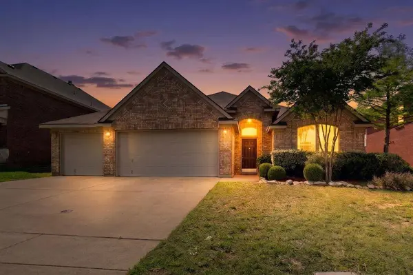 8304 Cornerstone Drive, Fort Worth, TX 76123