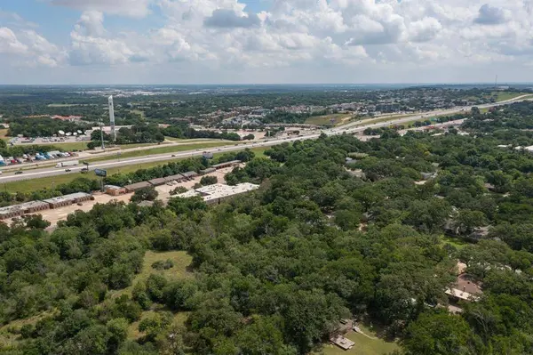 1524 Tierney Road, Fort Worth, TX 76112