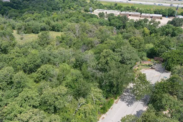 1524 Tierney Road, Fort Worth, TX 76112