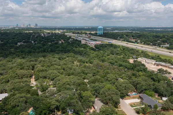 1524 Tierney Road, Fort Worth, TX 76112