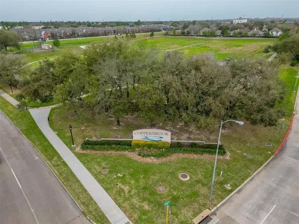 14723 Chapelbrook LN, Houston, TX 77095