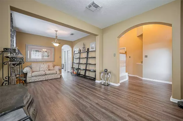 14723 Chapelbrook LN, Houston, TX 77095