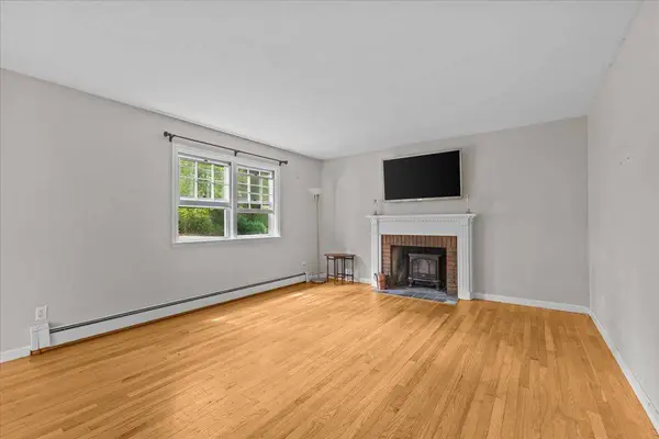 159 West ST, Essex Junction, VT 05452