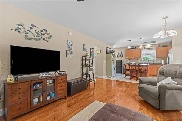 12 Checkerberry SQ #107, Milton, VT 05468