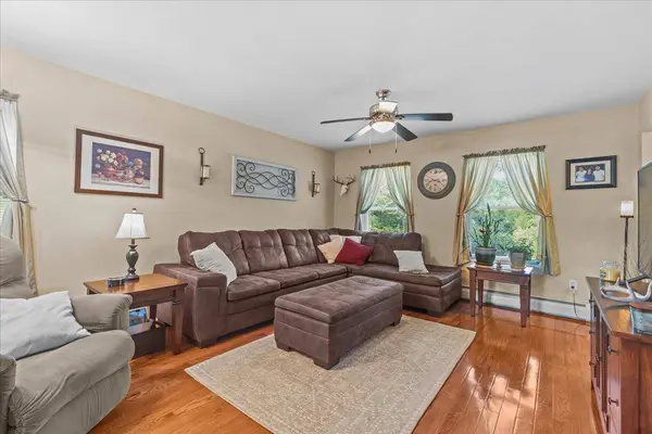 12 Checkerberry SQ #107, Milton, VT 05468