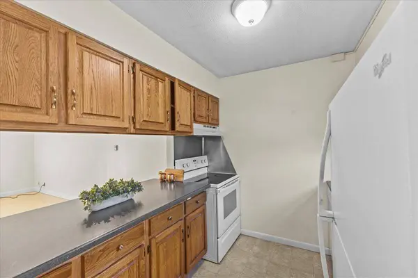 21 Wells AVE #2, Colchester, VT 05446