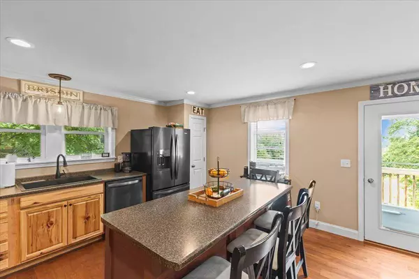 188 Junction Hill RD, Cambridge, VT 05464