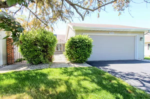 425 Deerpath DR, Schererville, IN 46375