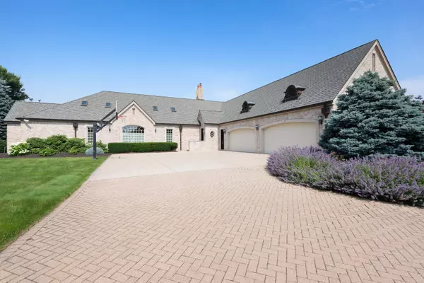 1700 Littler DR, Chesterton, IN 46304