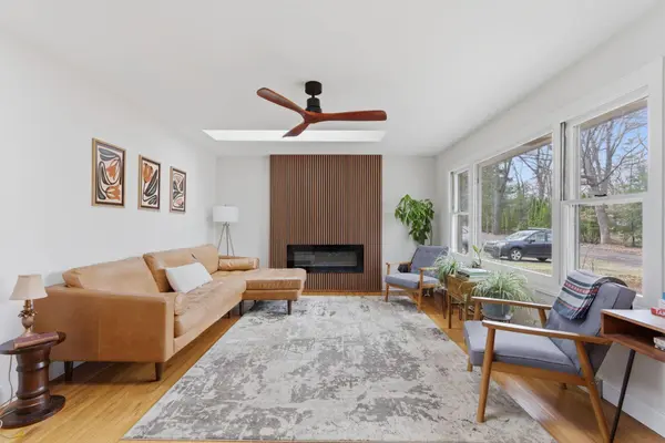 321 S Taylor Street, New Buffalo, MI 49117